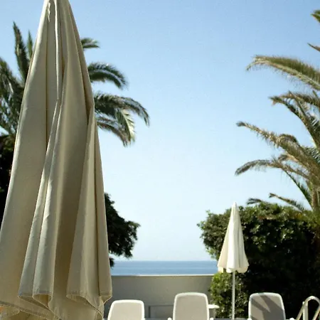 Bluebay شقة فندقية 3*