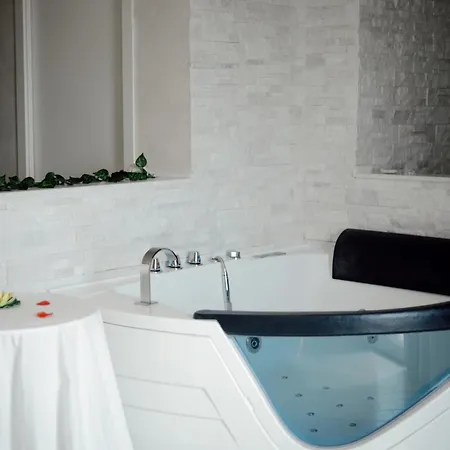 Apartmanhotel Bluebay 3*