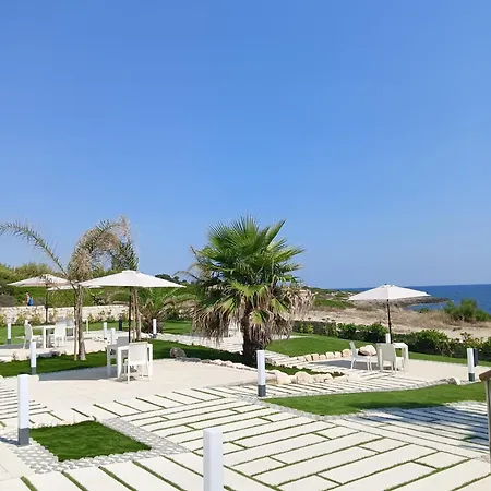 Bluebay شقة فندقية