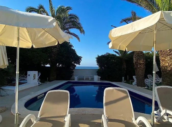 Bluebay Aparthotel
