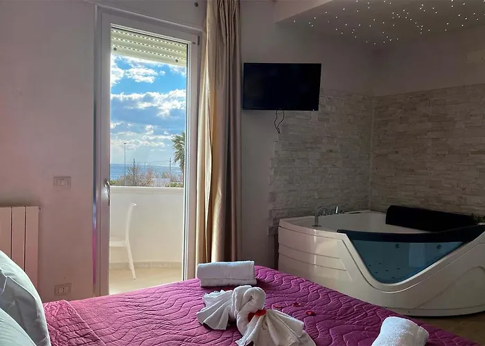 Bluebay Aparthotel 3*