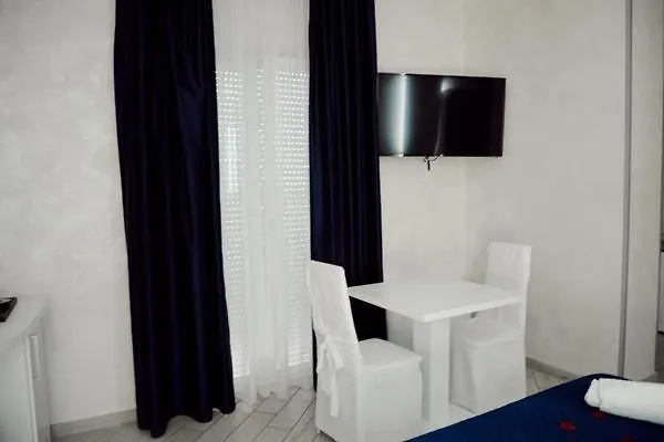 Bluebay Aparthotel 3*